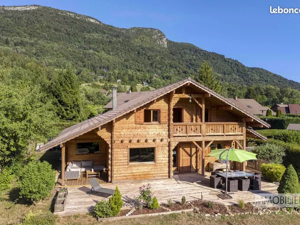 Chalet 6 pièces 130 m²