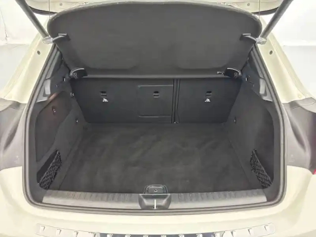 Mercedes Gla 180 d — photo 32