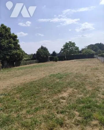 Terrain 830 m²