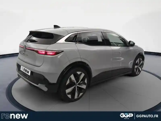 Renault Megane e-tech electric ev40 130ch techno boost charge — photo 35
