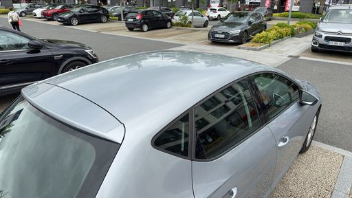 Seat Leon 1.0 TSI 115  - Style Business – 2020 – 144589 km – Essence – Boîte Manuelle — photo 6