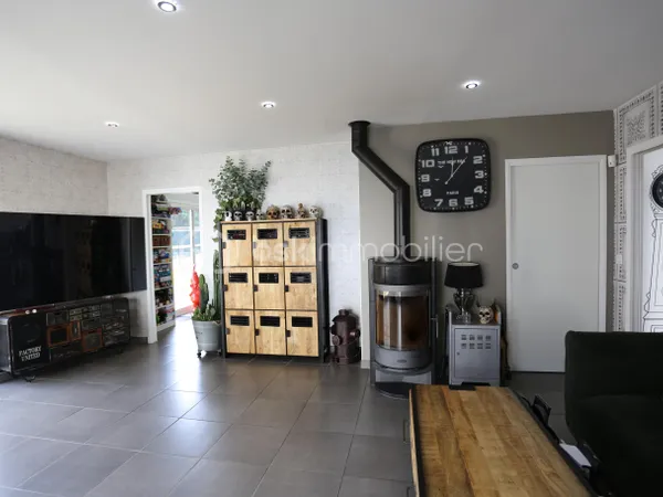 Maison 14 pièces 274 m²