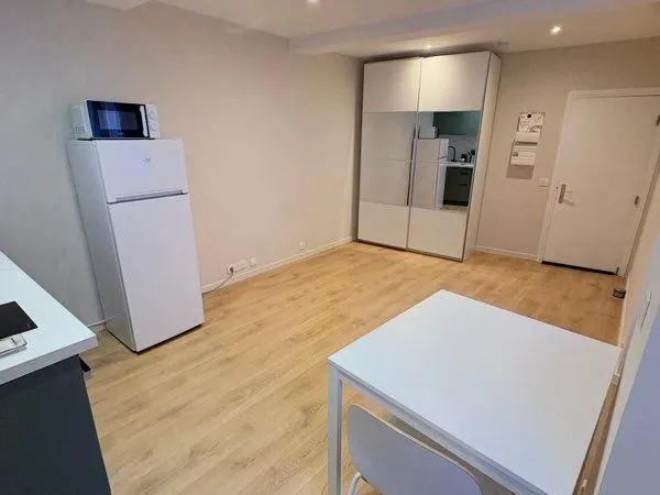 Location studio meublé