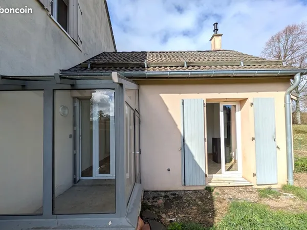 Maison de plain-pied T1 bis à St Agrève