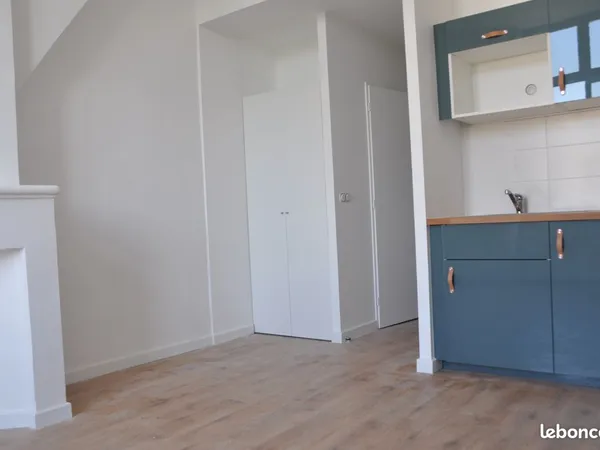 Studio 1 pièce 23 m²