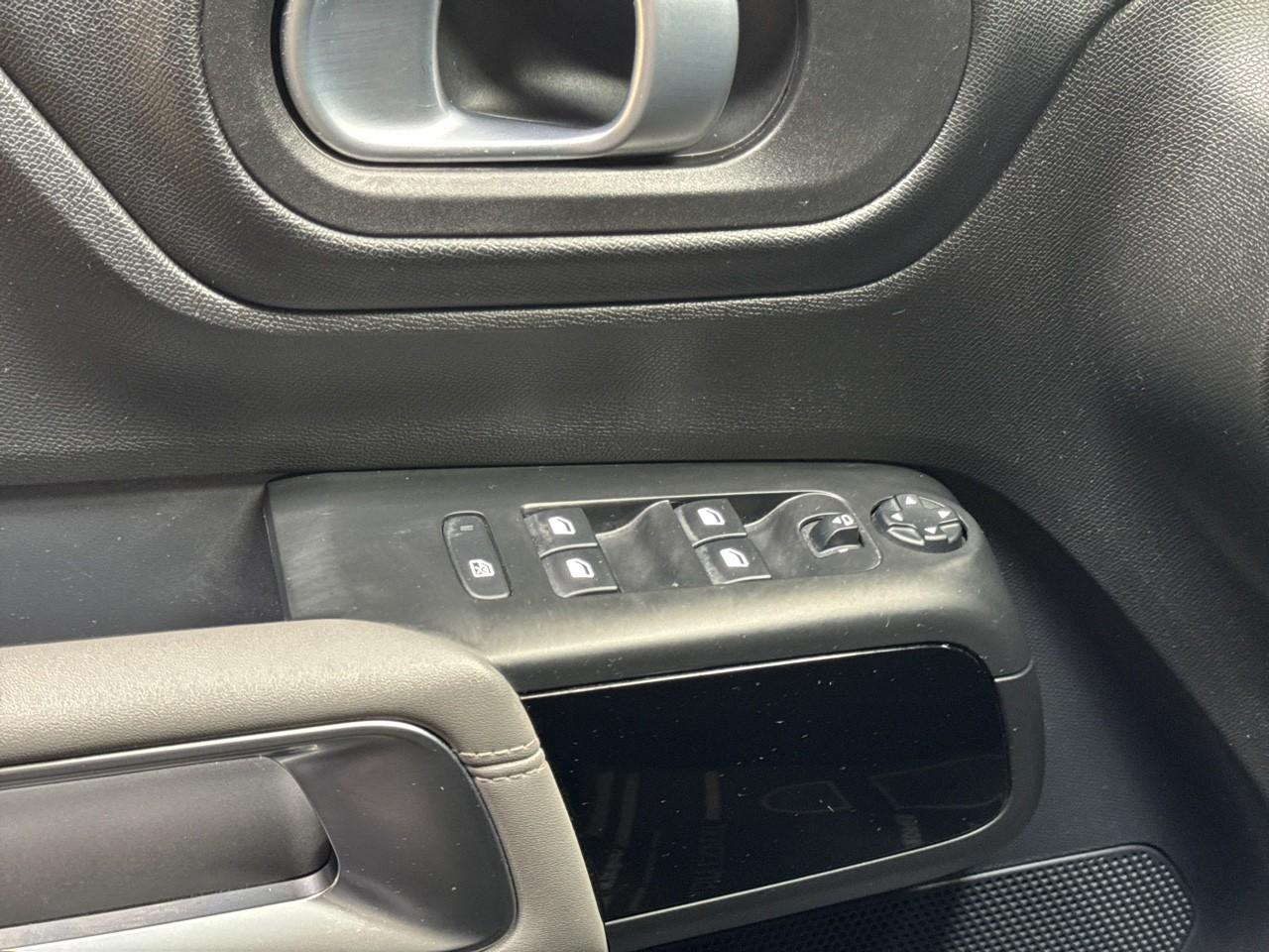 Citroën C5 Aircross hybrid 225ch shine pack e-eat8 — photo 15