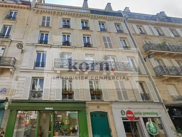 Bureau 150 m²