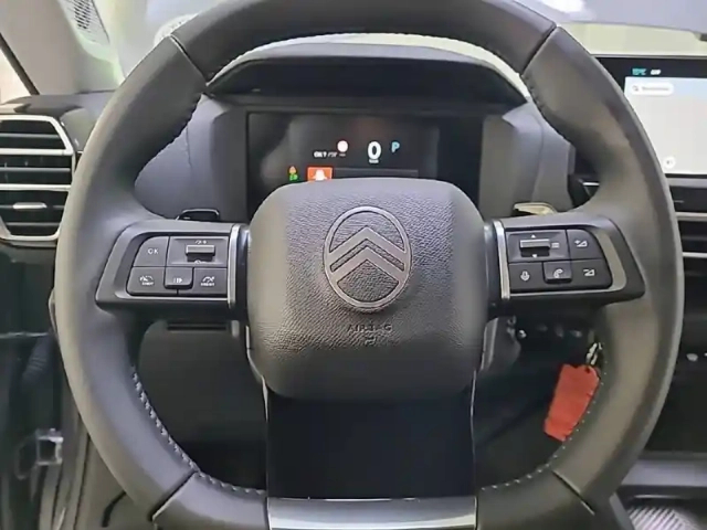 Citroën C4 hybride 136 e-dcs6 — photo 9