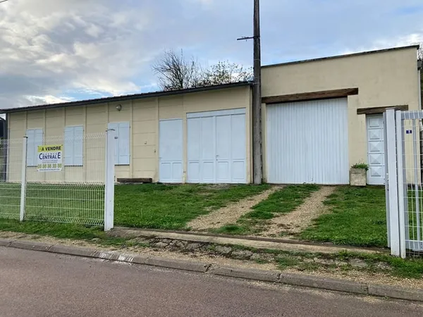 Garage/ local artisanal Saint Florentin