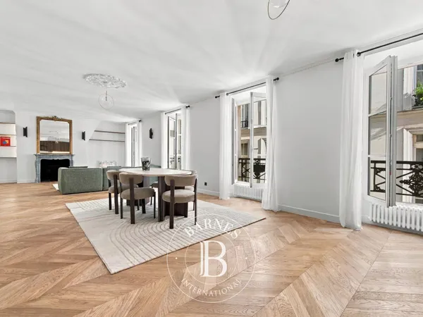 Vente confidentielle - Paris 4eme - Rue Chapon - 2 / 3 chambres - Appartement rénové