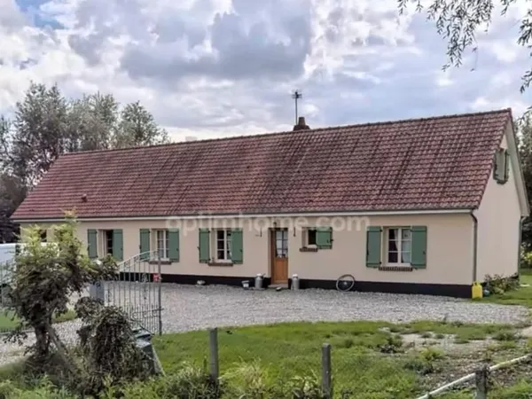Propriété avec 4 chambres et studio indépendant - Saint-Quentin-en-Tourmont