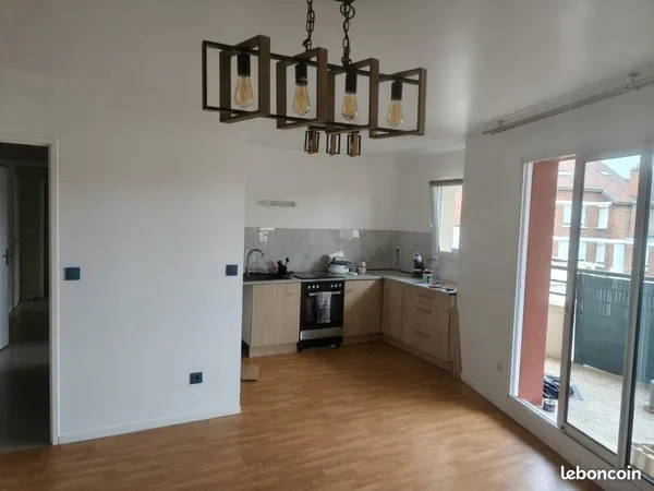 Loue beau T3 de 72m2 centre ville de Lens