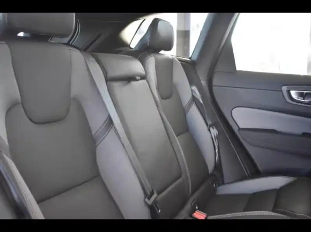 Volvo Xc60 t6 hybride rechargeable 350ch black edition geartronic 8 awd — photo 8