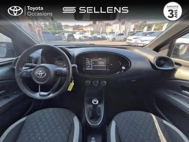 Toyota Aygo x 1.0 vvt-i 72ch design — photo 8