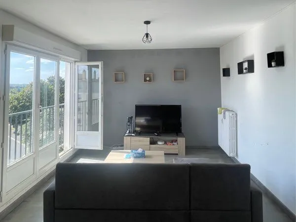 Chambre meublée 12 m² en colocation - reims