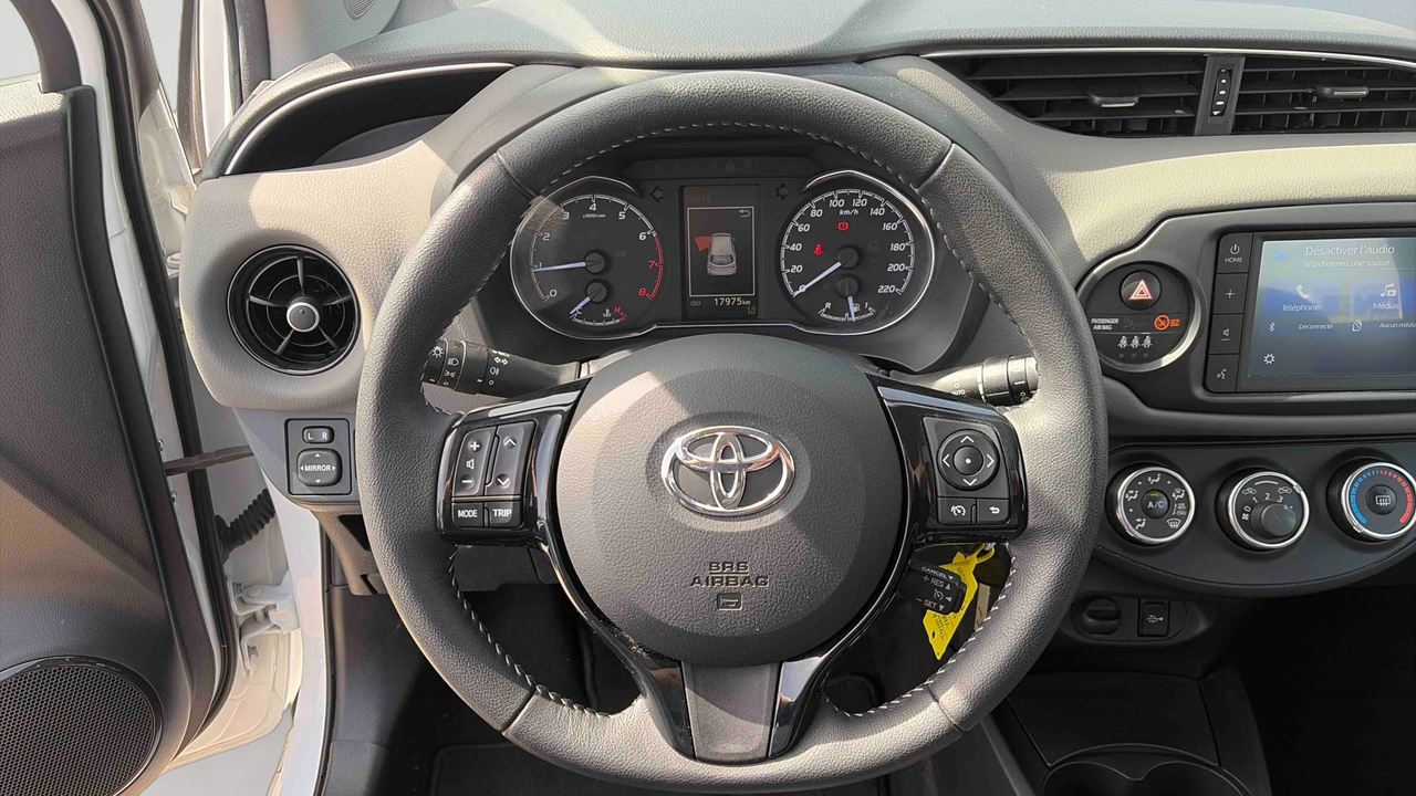 Toyota Yaris 110 VVT-i — photo 10