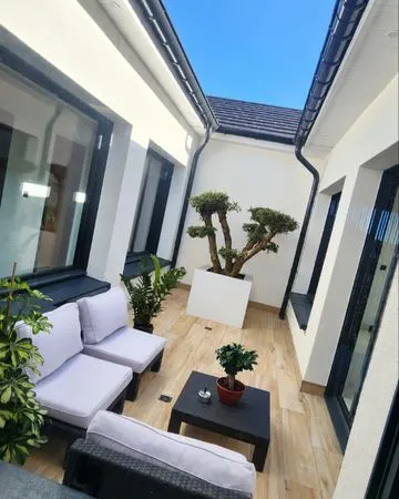 Maison avec patio intérieur