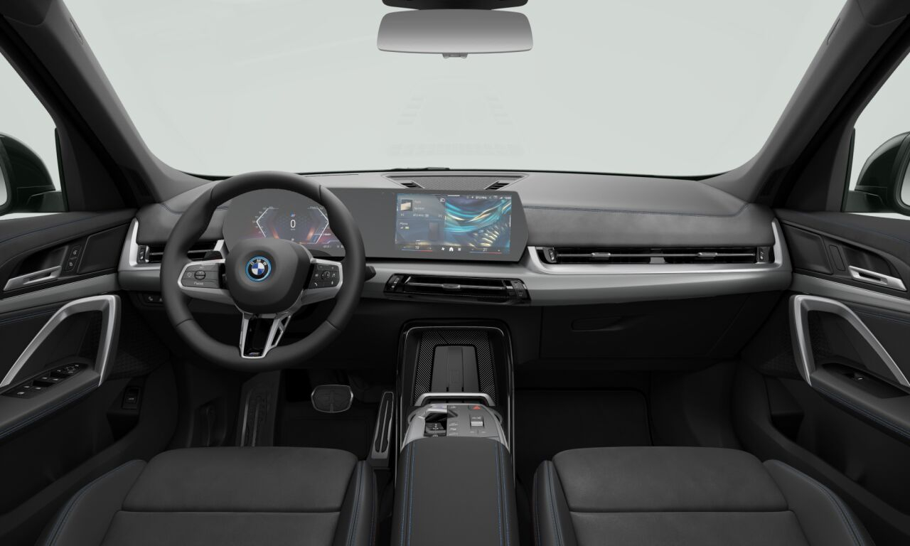 BMW iX1 eDrive20 — photo 3