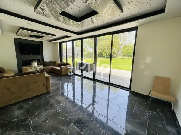 Magnifique maison au volume exceptionnel à Waziers