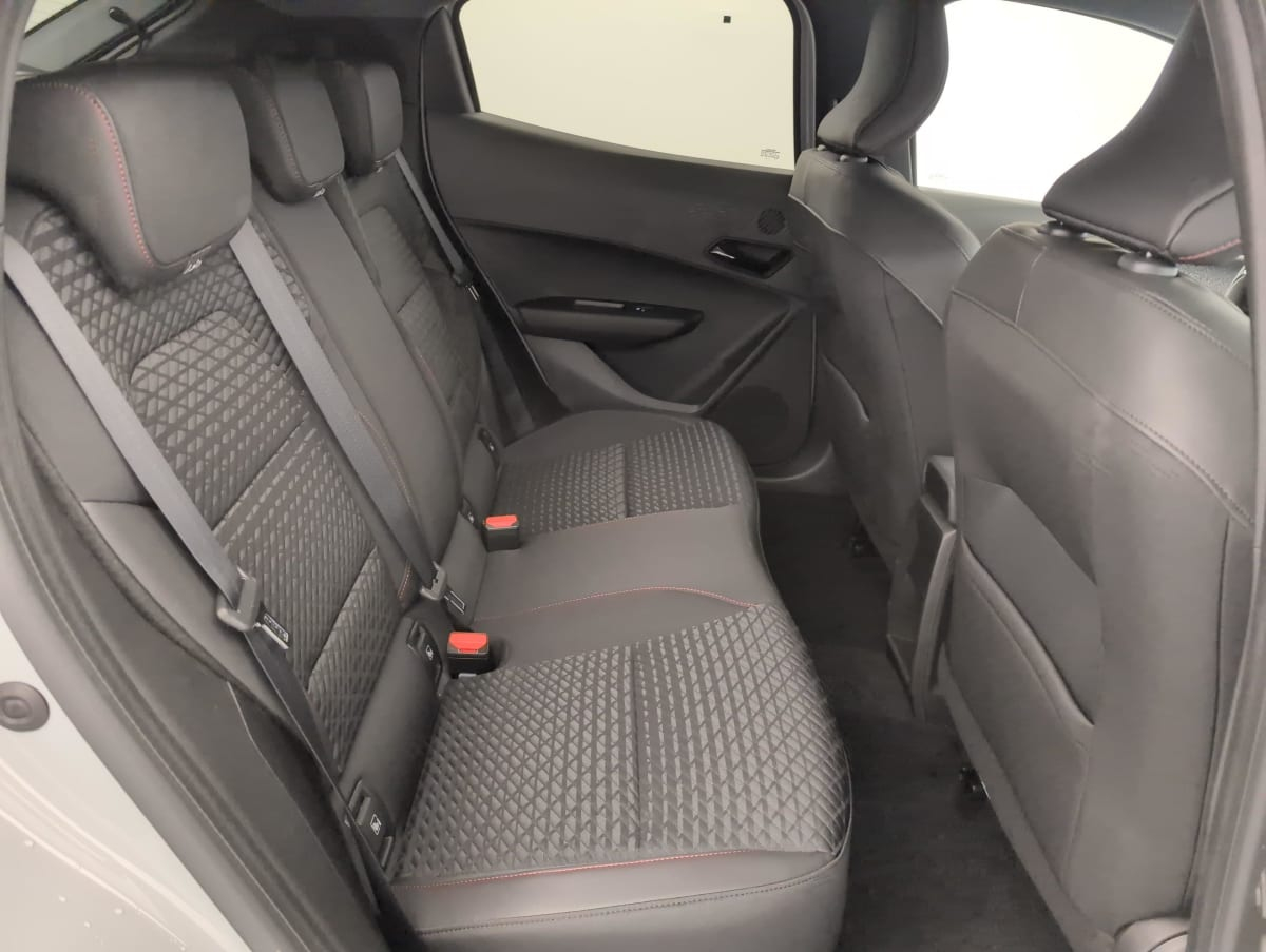 Renault Clio 6 — photo 16