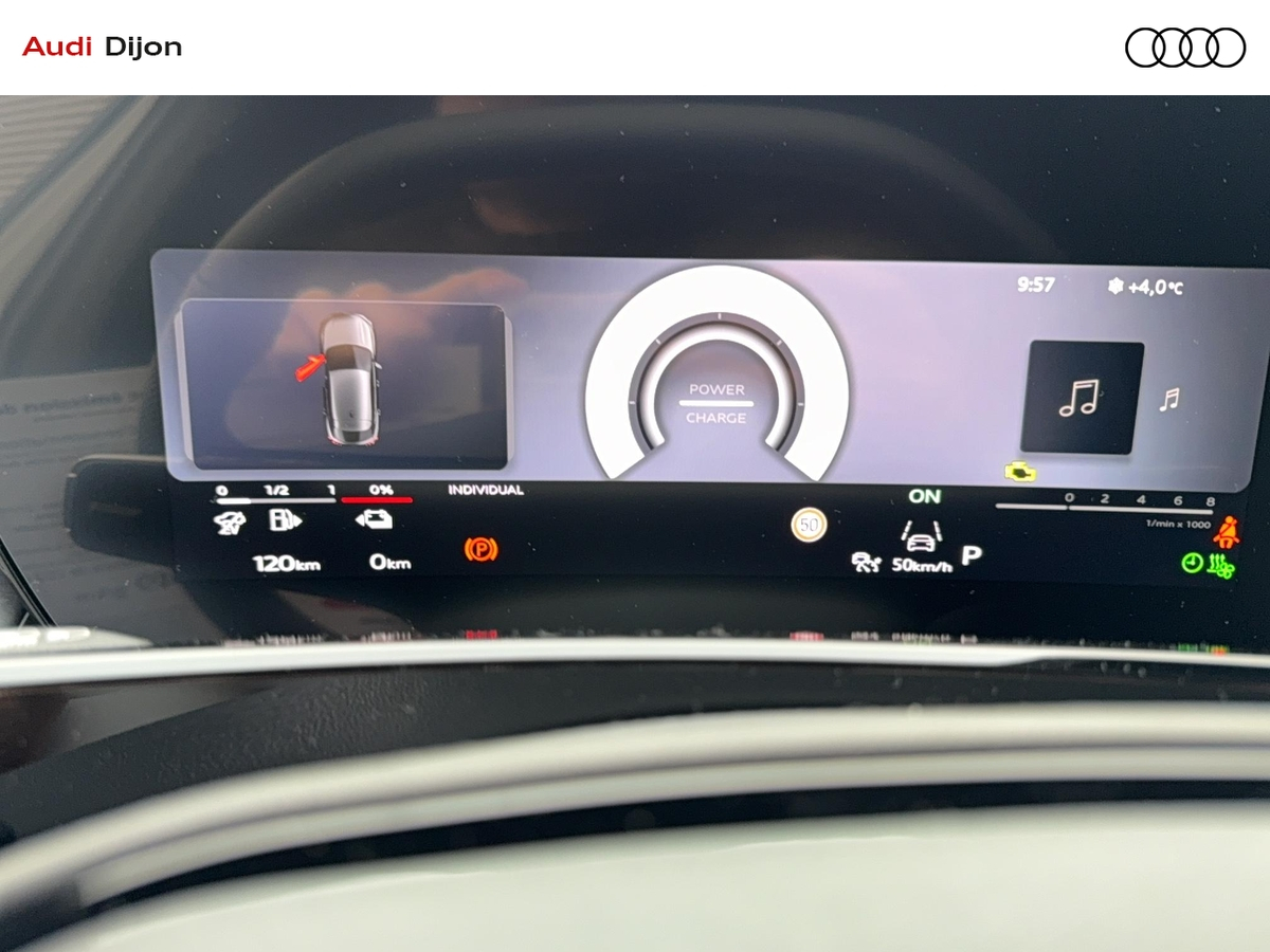 Audi Q3 SB E HYBRID 272 CH S TRONIC 6 — photo 15