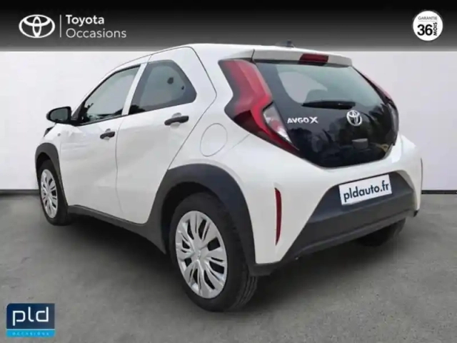 Toyota Aygo x 1.0 vvt-i 72ch active business my23 — photo 2