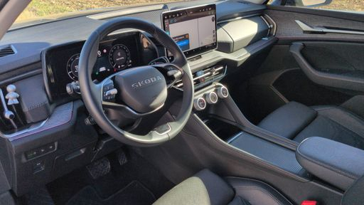 Skoda Kodiaq 2.0 TDI 193 4x4 DSG7 - Selection 7pl – 2025 – 15695 km – Diesel – Boîte Automatique — photo 41