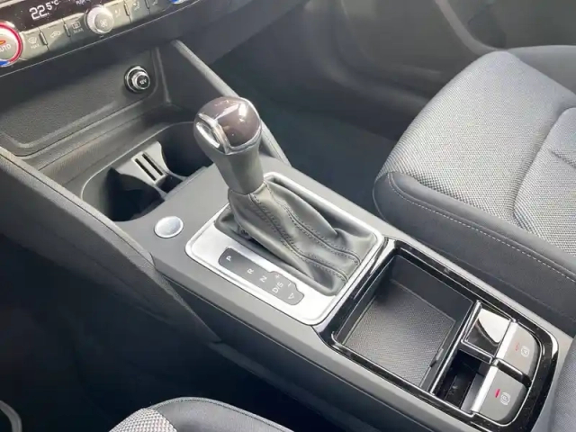 Audi Q2 35 tfsi 150 s tronic 7 — photo 63