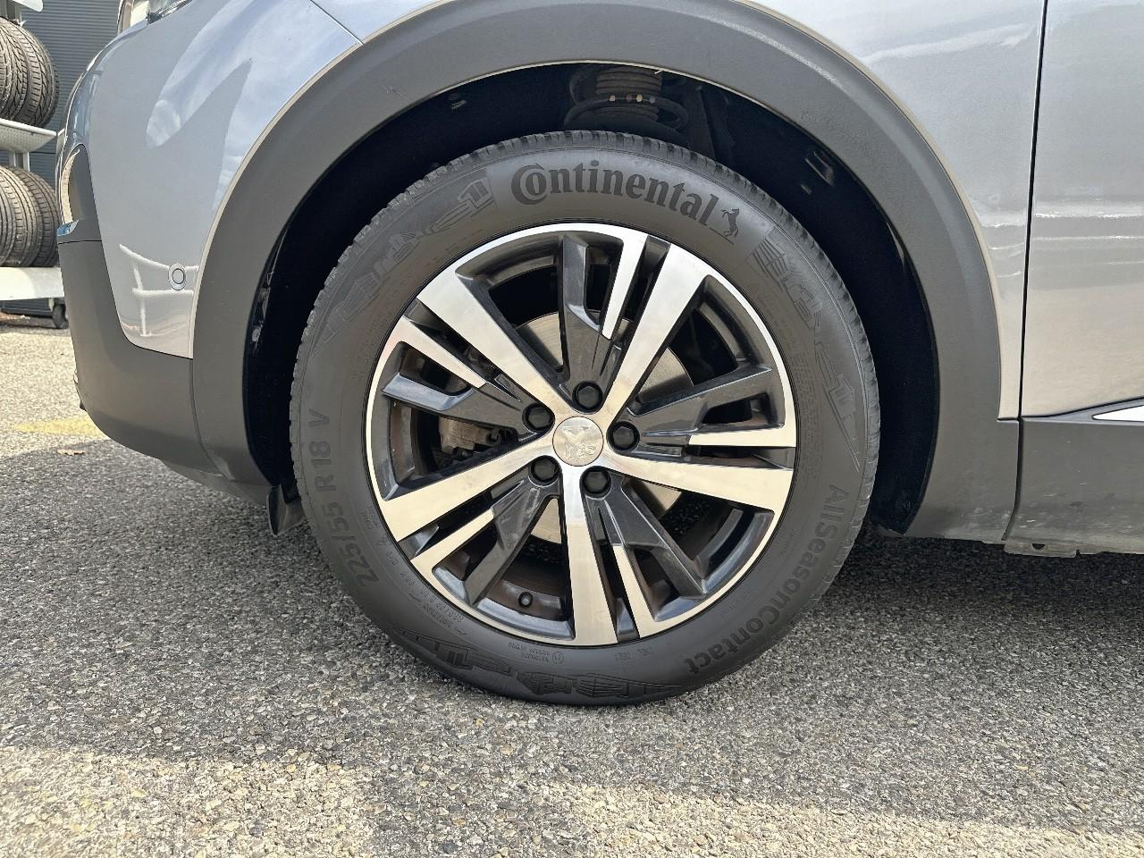 Peugeot 3008 1.2 puretech 130ch allure s&s — photo 11