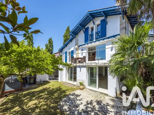 Maison 6 pièces 203 m²