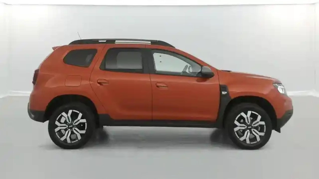 Dacia Duster eco-g 100 4x2 — photo 15