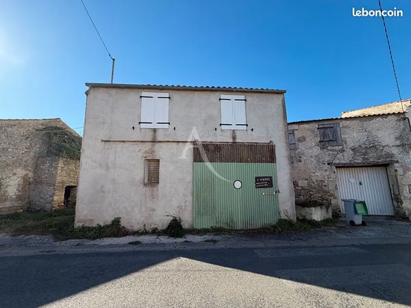 Parking/box 1 pièce 68 m²