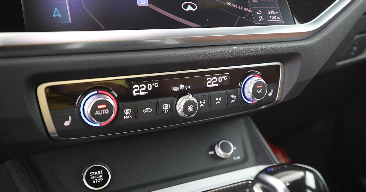 Audi Q3 — photo 27