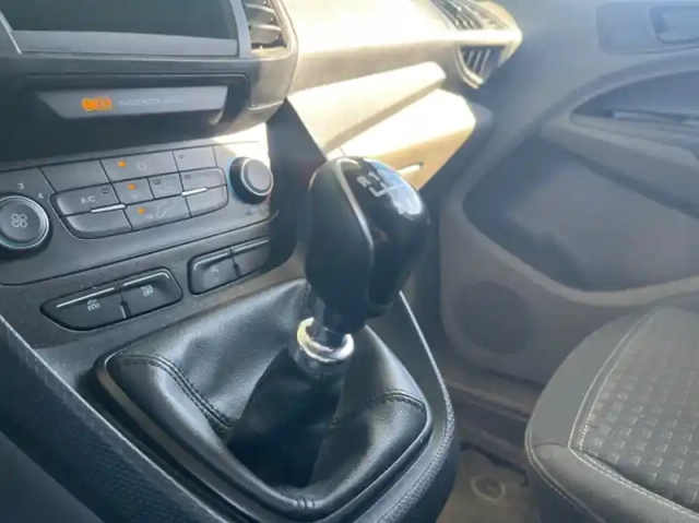Ford Transit Connect fourgonnette l2 1.0e 100ch e85 trend — photo 8