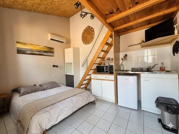 Studio 1 pièce 15 m²