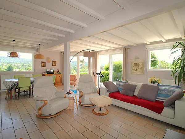 Maison 5 pièce(s) 145.23 m2 sur Terrain de 10 596 m2