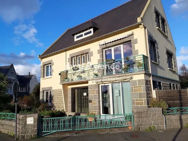 Grande maison centre St Brieuc