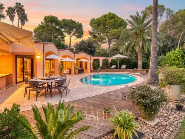 Mougins - Les Parcs de Mougins - Villa de plain-pied de 335 m²