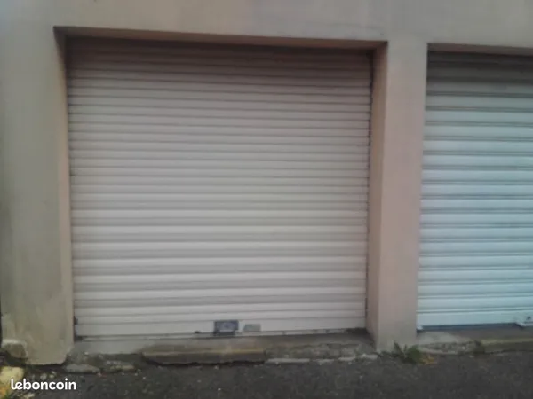GARAGE BOX 12 M2 Location parking