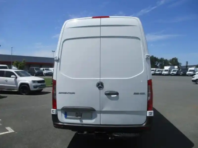 Mercedes Sprinter fg 315 cdi 43 3t5 first propulsion léger — photo 8