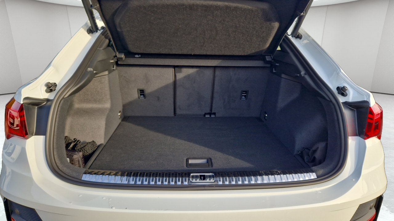 Audi Q3 Sportback 35 TFSI 150 ch S tronic 7 — photo 13