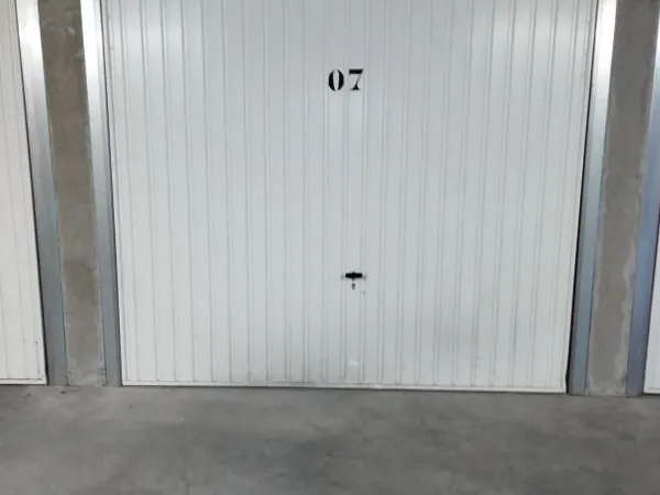Garage/box 13 m² Sainte Foy Les Lyon