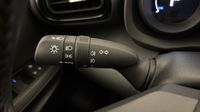 Toyota Yaris 116h Design 5p MY22 — photo 23
