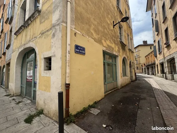 Local commercial 47 m² Grenoble