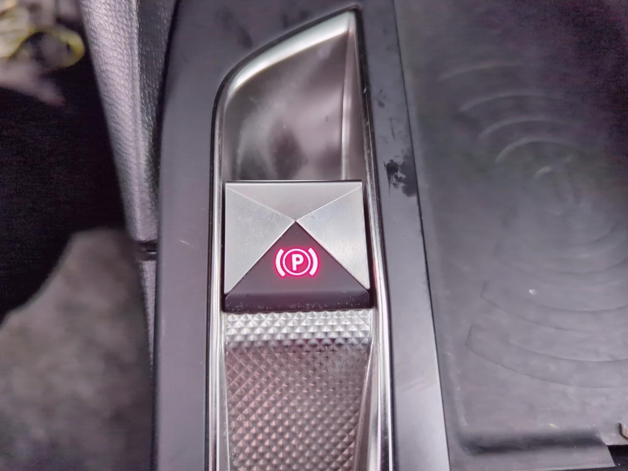 Ds Ds 3 bluehdi 130 eat8 rivoli — photo 21