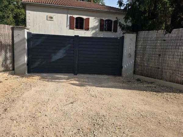 Maisonplain pied150m2 4 chambres sous sol160m2terrain1600m2