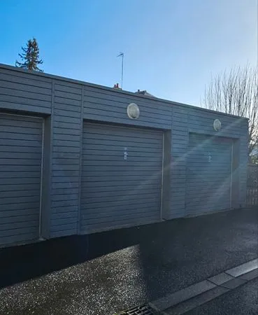 Garage/box