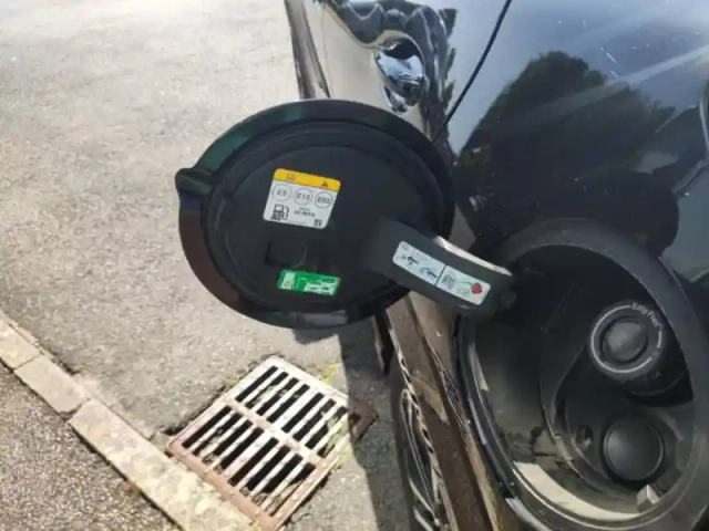 Ford Puma 1.0 flexifuel 125ch s&amp;s mhev st-line — photo 8