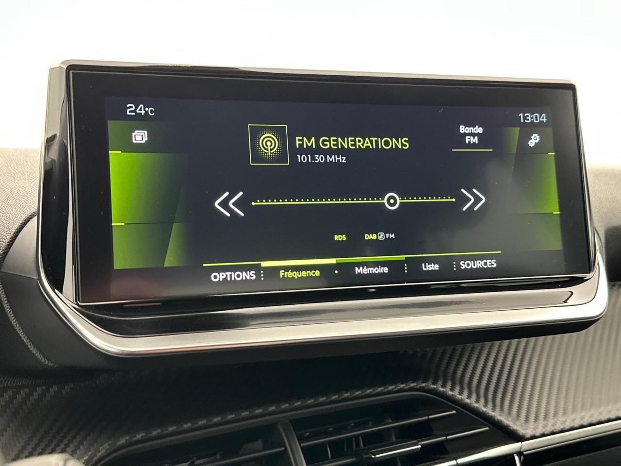 Peugeot 2008 puretech 130 s&s bvm6 allure pack — photo 22