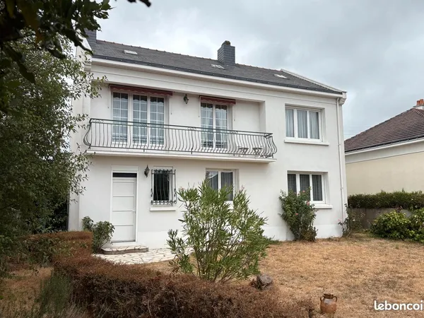 Maison 6 pièces . 116m2. Saint-Herblain nord - Joli Mai